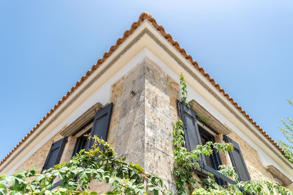 Villa Aiolia Kondoyenadha ภายนอก รูปภาพ