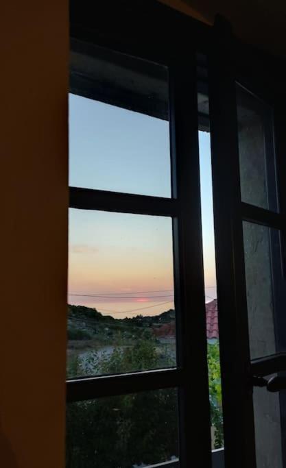Villa Aiolia Kondoyenadha ภายนอก รูปภาพ